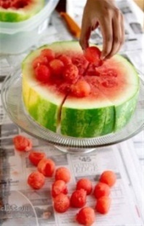 بالصور طريقة جميلة وسهلة لتزيين البطيخ (الدلاح) 4