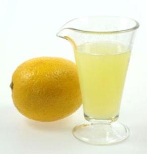قناع عصير الليمون للتخلص من البقع الداكنة